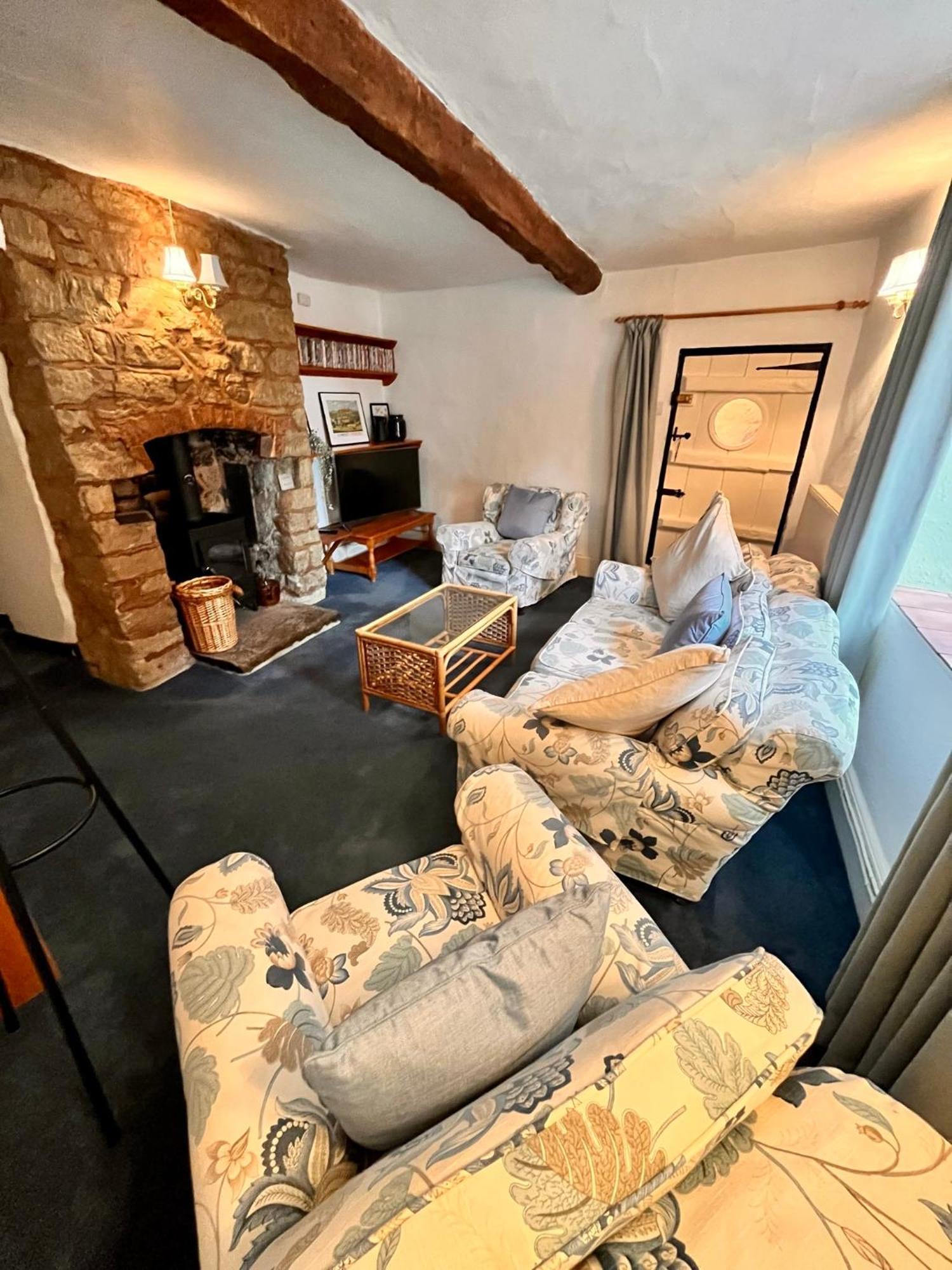 The Snuggery Cottage Taunton Esterno foto